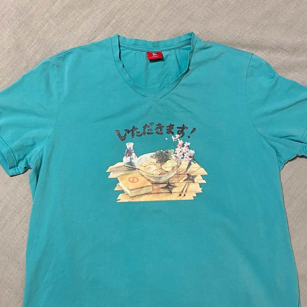 🎈$5 add. Mens Asain Graphic tee. Medium